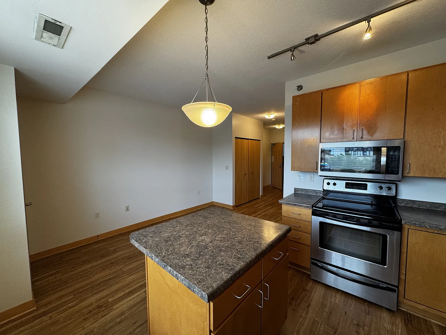 2600 SE University Ave - U Flats - 214 — Photo 4