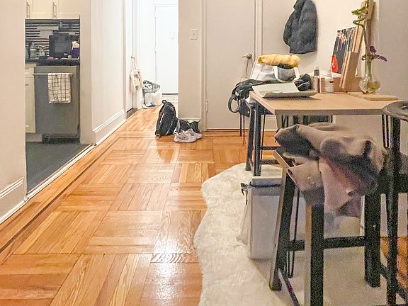 2nd image of 200 E 26th St APT 1D