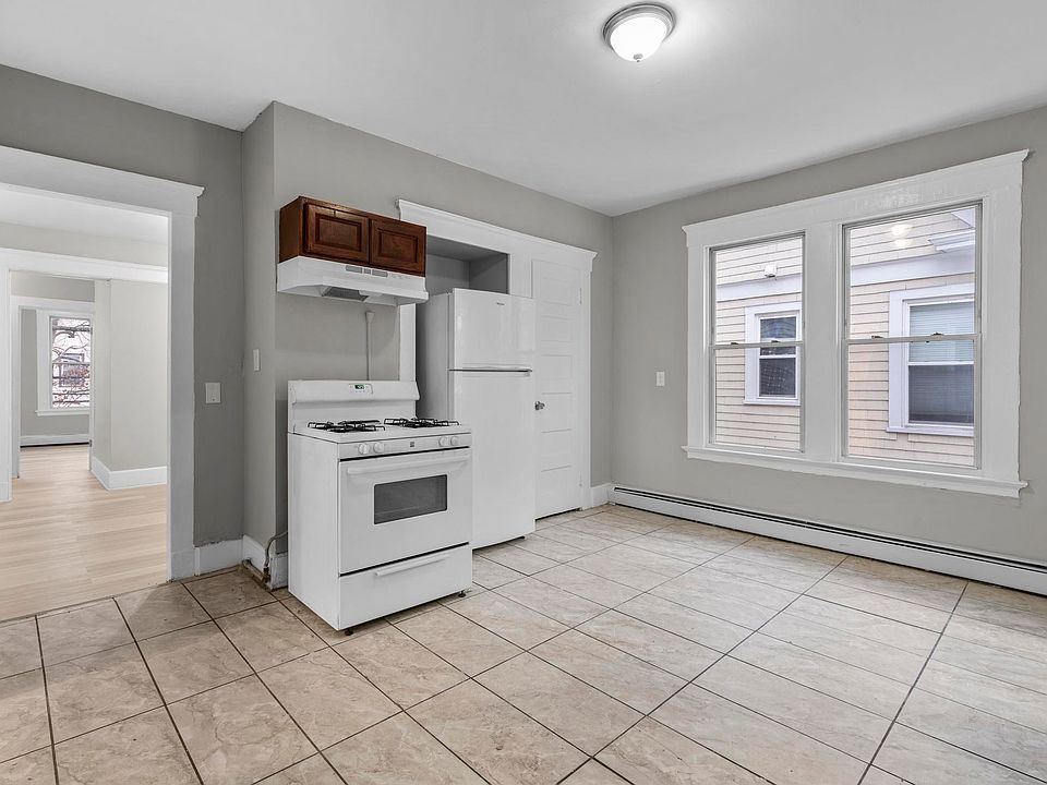 1st image of 260 Orchard St #2