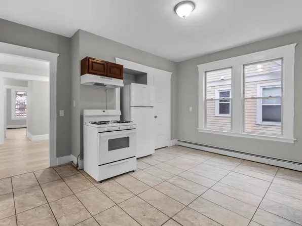 260 Orchard St #2, New Haven, CT 06511