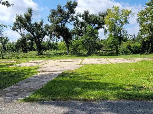 207 Jane St, Chauvin, LA 70344