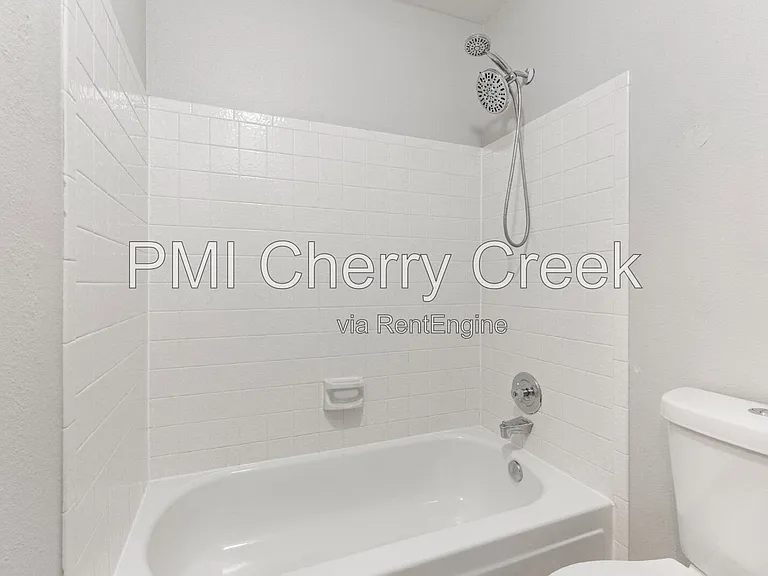 1223 S Idalia St — Photo 14