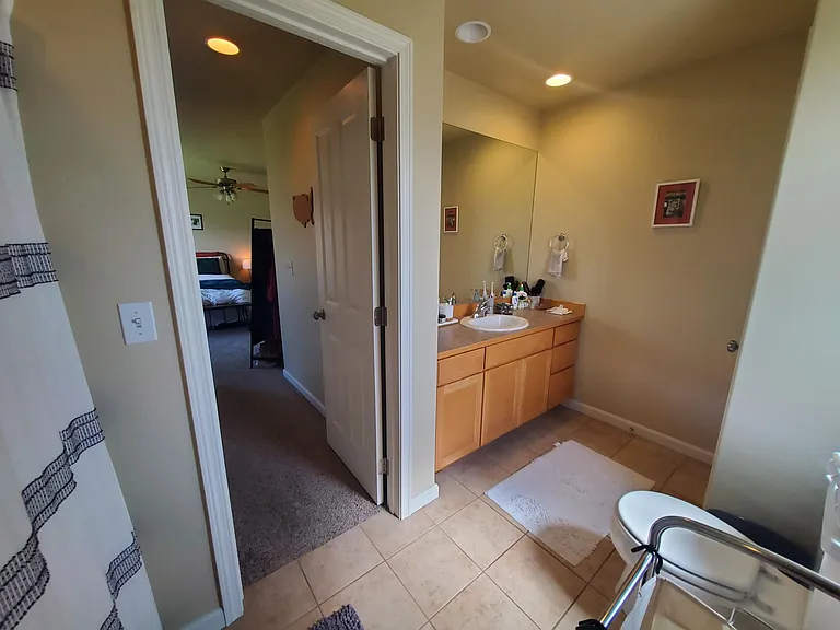2309 N Water St — Photo 15