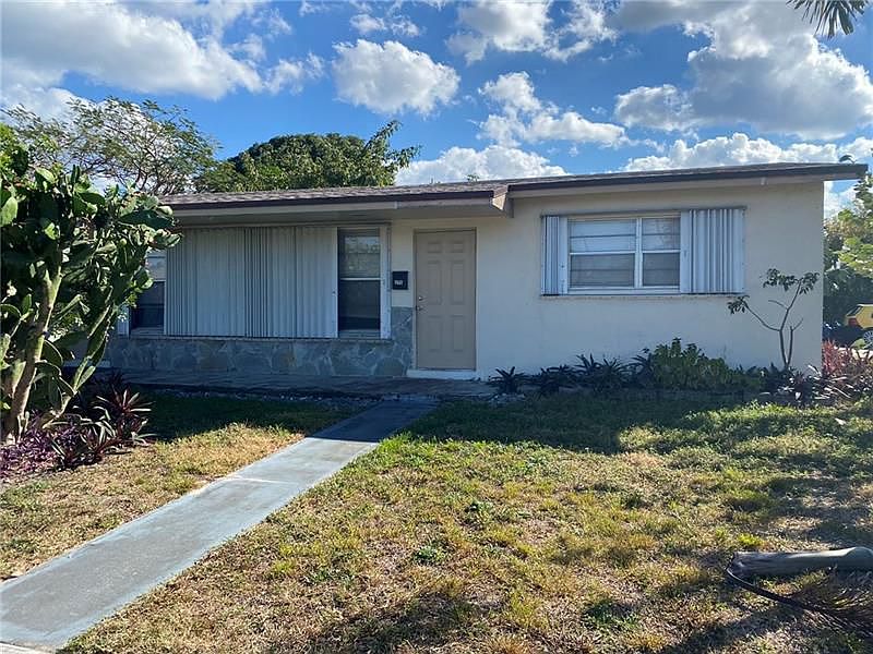 1st image of 273 SW 6th St
