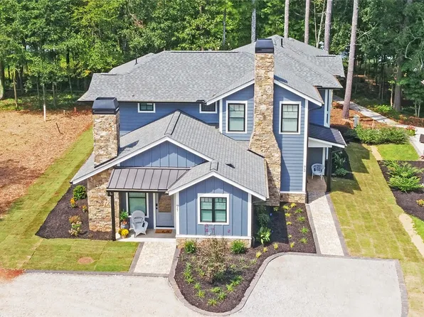 73 Woodlake Ct #B, Hartwell, GA 30643