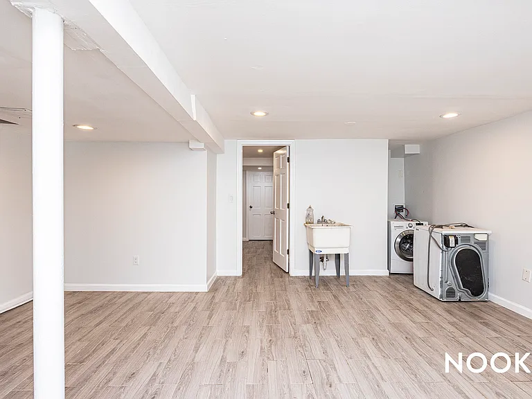 1869 Greene Ave #1A — Photo 35