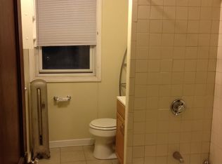 123-125 5th St #2, East Providence, RI 02914