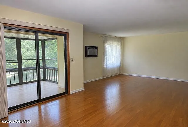 2 bed, 1130 sqft, $2,250 — Photo 4