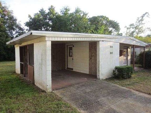 2nd image of 301 Georgia Dr