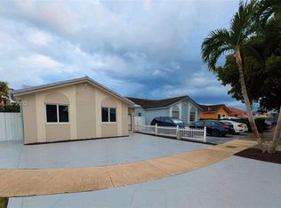 Alameda Estates, Hialeah, FL 33018