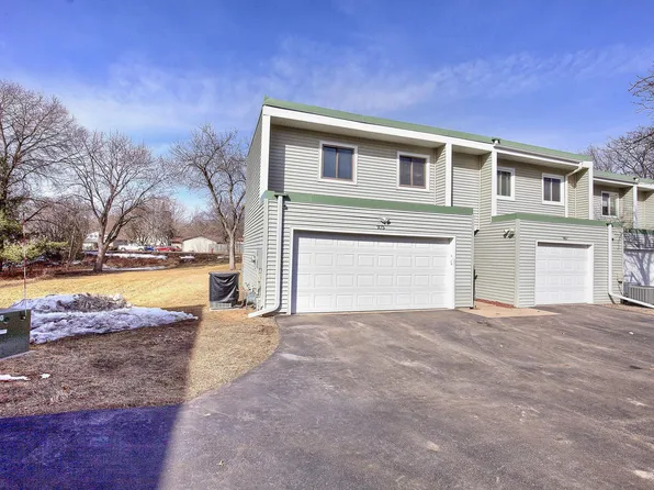 975 120th Ln NW, Coon Rapids, MN 55448