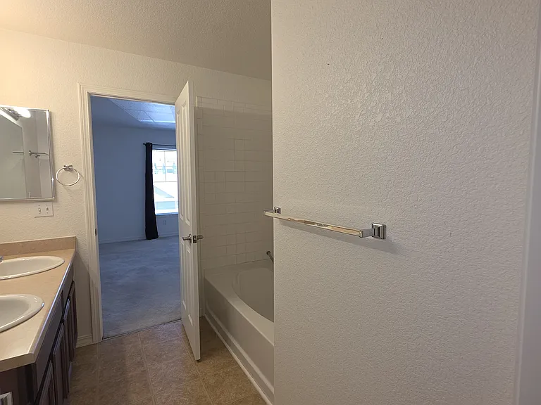 12850 Jasmine St #F — Photo 7