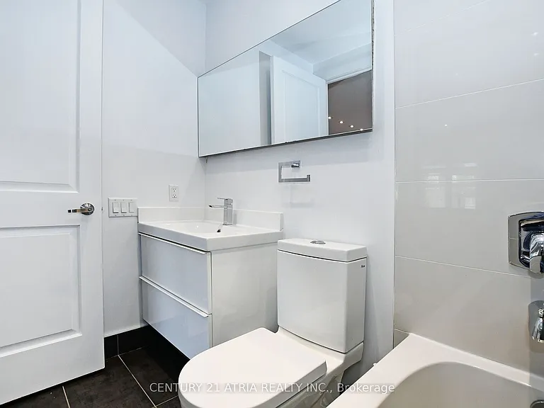 10 Palmerston Ave — Photo 31