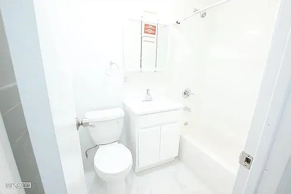 Rented by Corcoran | media 8