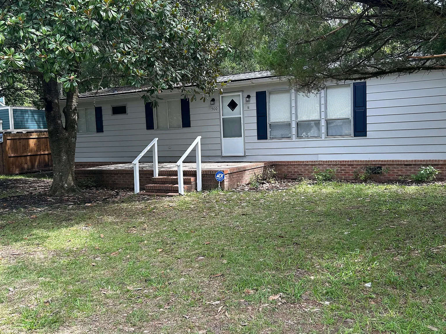 3 bed, 1344 sqft, $1,450 — Photo 2