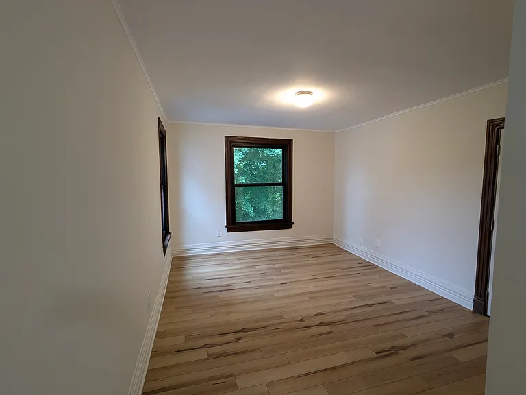 246 Washington Ave #2 — Photo 2