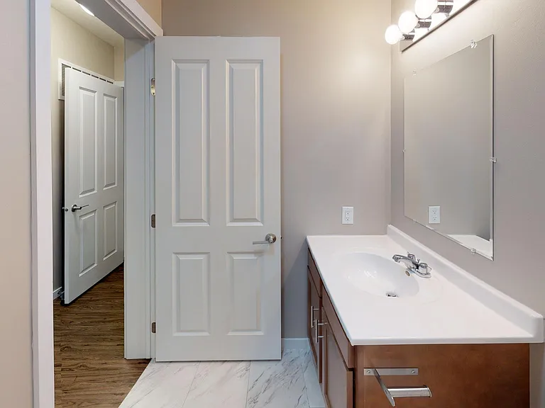 Prairie Heights Apartments — Photo 74