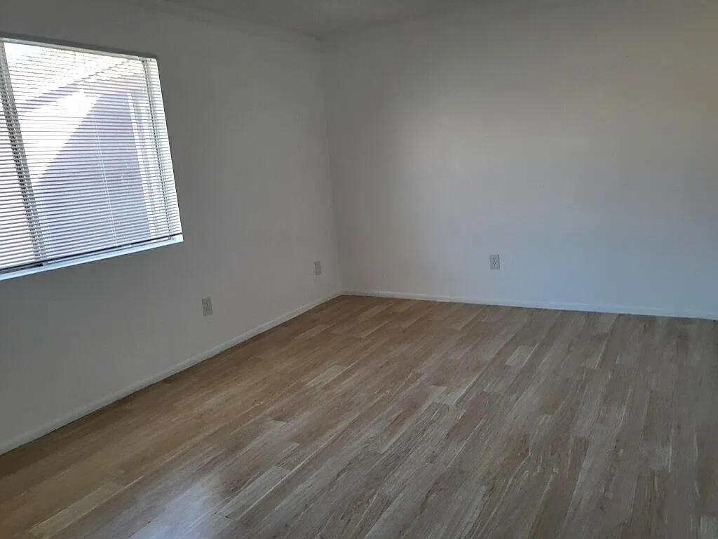 2 bed, 588 sqft, $1,650 — Photo 4