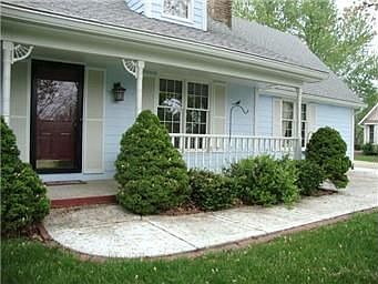 3rd image of 1010 N Morse Ave