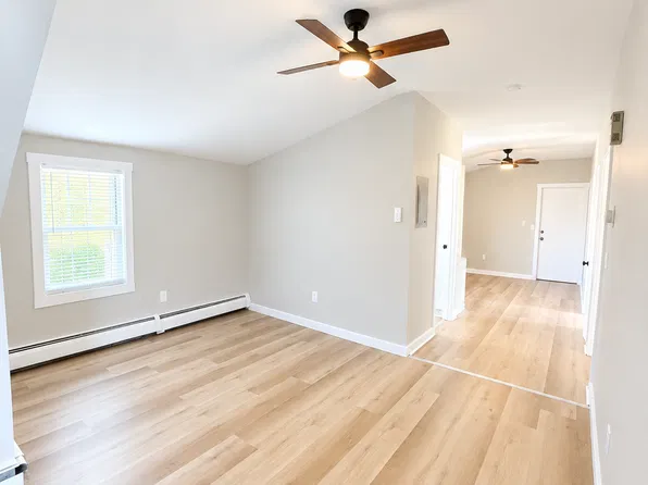 228 1/2 State St, New Bedford, MA