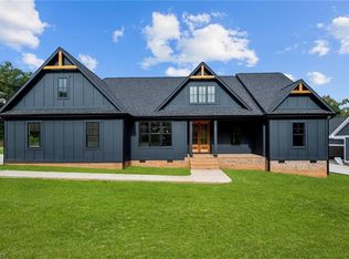 4047 Mebane Oaks Rd, Mebane, NC 27302