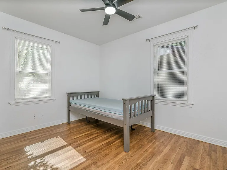 4219 S Washington St — Photo 13