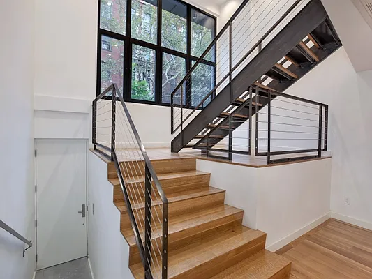 Sold by Sotheby's International Realty | media 5