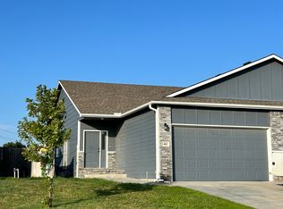 482 S Longbranch Dr #482, Maize, KS 67101