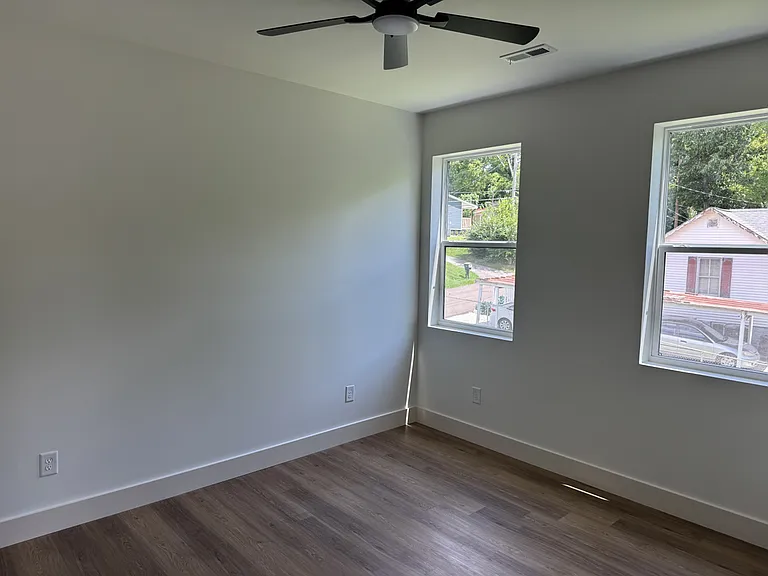 2816 Nichols Ave — Photo 9