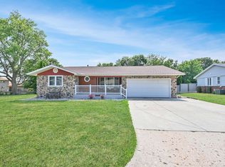 1217 Brentwood Rd, Morton, IL 61550