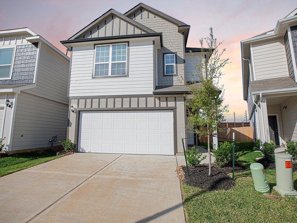 1st image of 3939 Deledda Dr