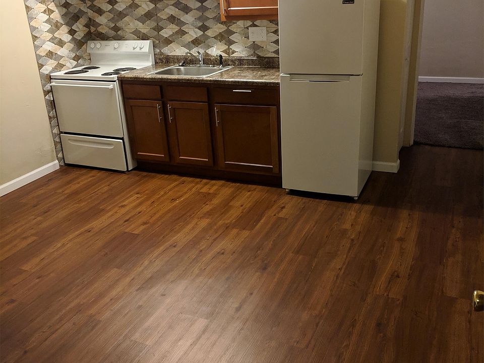 1st image of 2040 Yale Ave APT 8
