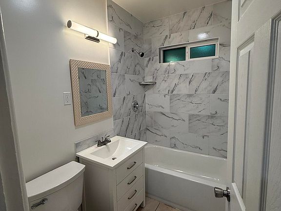 4th image of 20 N Santa Barbara Drive