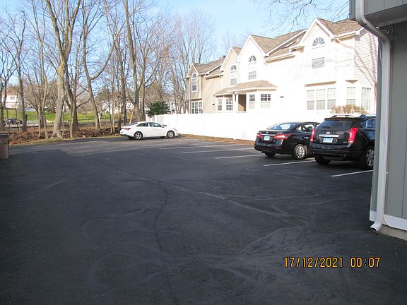 15 Oenoke Pl-- Rear parking lot.