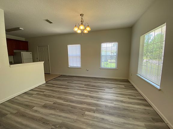 4th image of 11554 Acorn Dr