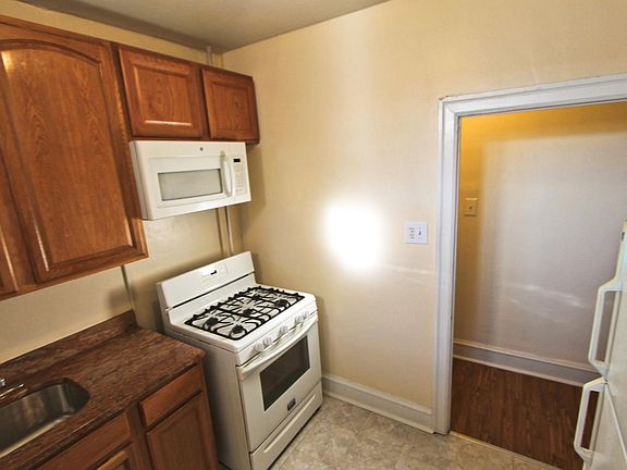 5th image of 8422 Germantown Ave APT 2B