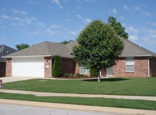 3907 SW Cherry Rd, Bentonville, AR 72712