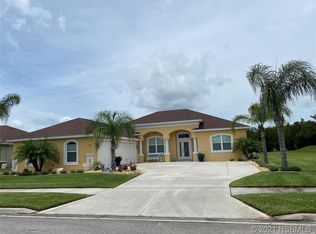 510 Campana St, New Smyrna Beach, FL 32168