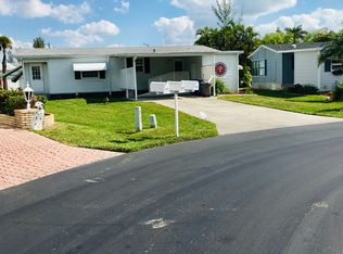 16269 Asheboro Ct, Fort Myers, FL 33908