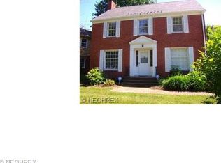 4014 Hillbrook Rd, University Heights, OH 44118