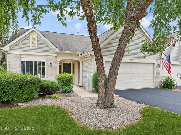 20901 W Snowberry Ln, Plainfield, IL 60544