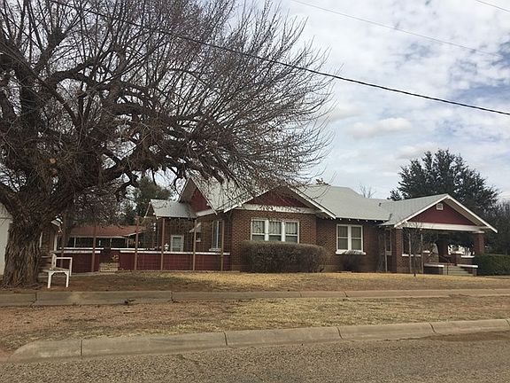 4th image of 805 Cedar St