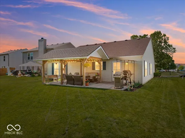 5671 N Burlington Dr, McCordsville, IN 46055