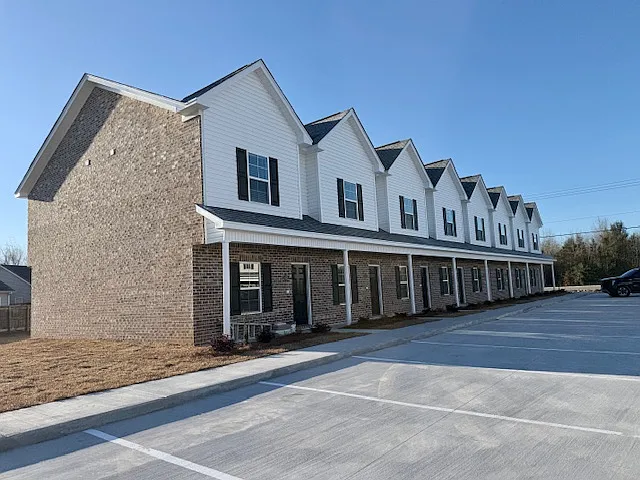 1421 Alligator Rd — Photo 3