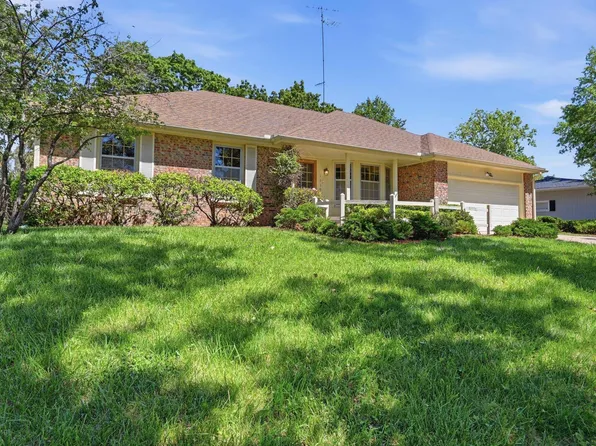 1939 SW Belle Ave, Topeka, KS 66604