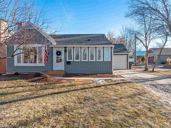 1111 8th Ave Belle Fourche Sd 57717 Zillow