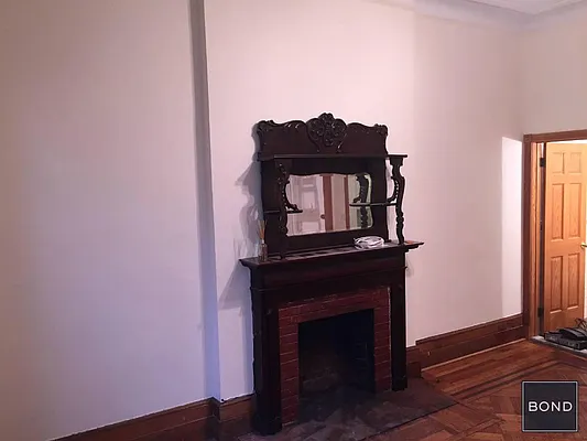 Rented by Bond New York | media 8