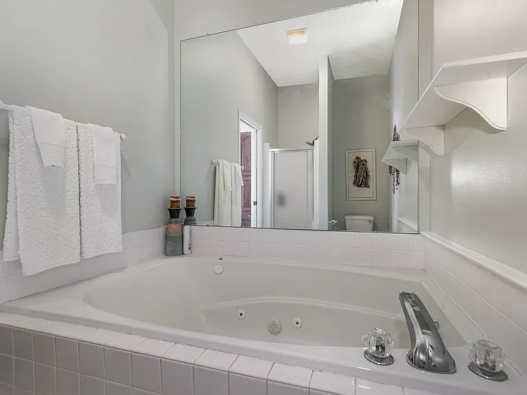 4203 Nantucket Dr — Photo 17