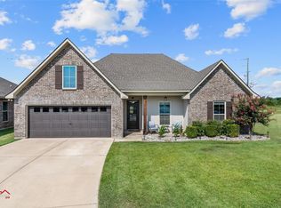1953 Valdemar Pl, Bossier City, LA 71112