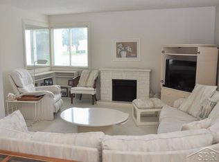9030 Greenway #D9, Saginaw, MI 48609